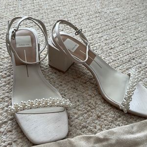 NEW Dolce Vita ZALIMA vanilla pearl heels
